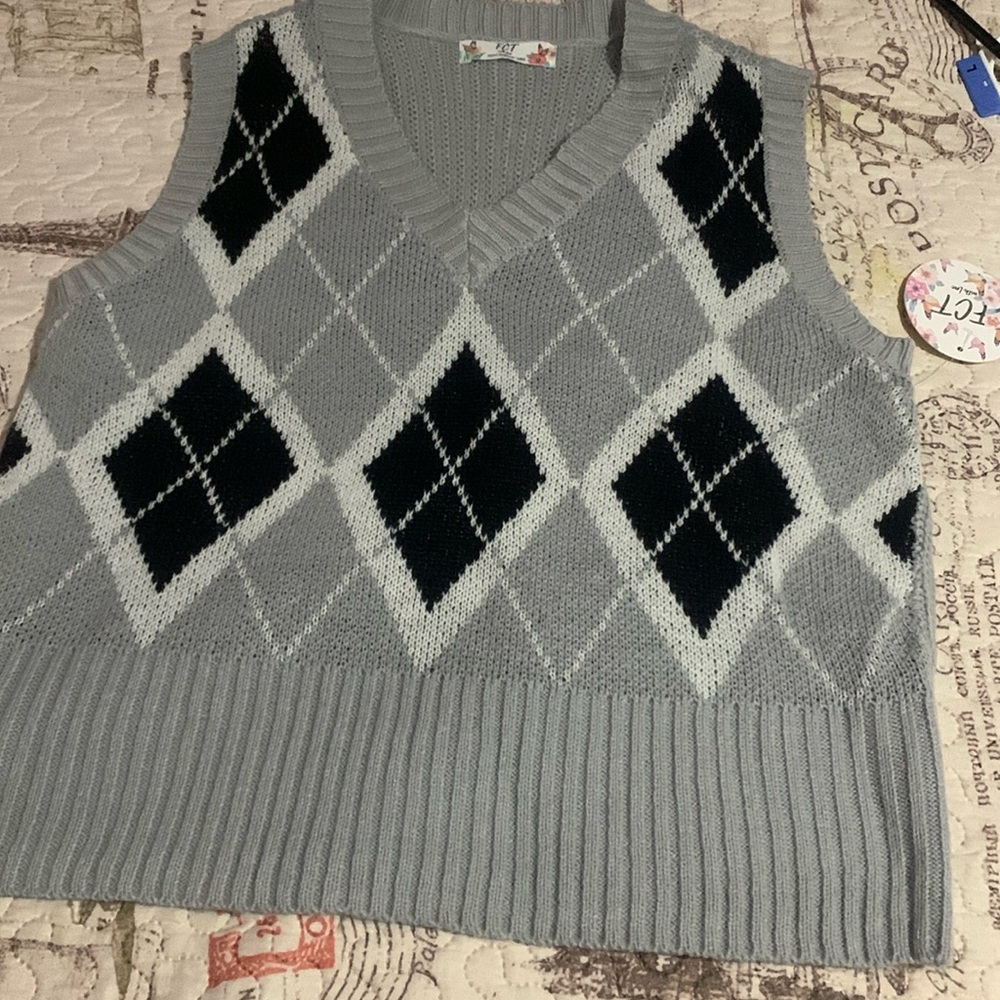 Knit Minivest